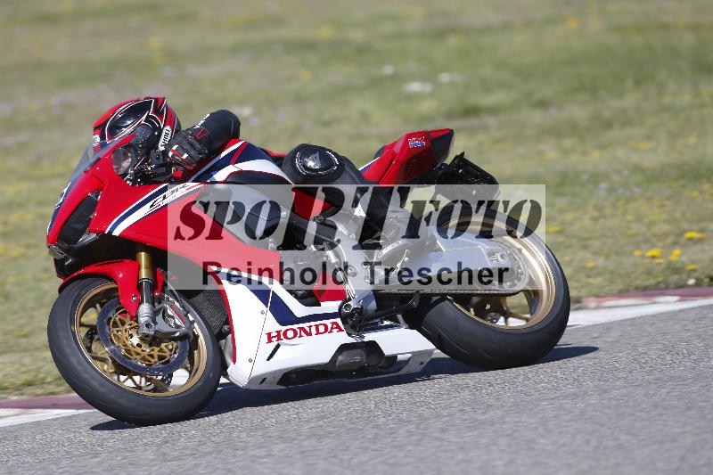 /05 07.04.2026 Cornu Master School ADR/Gruppe gruen/5